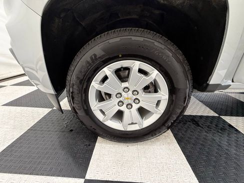 Used 2022 Chevrolet Colorado LT w/ Fleet Safety Package image 9