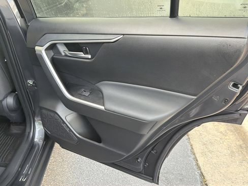 Certified 2025 Toyota RAV4 XLE AWD/4WD image 15