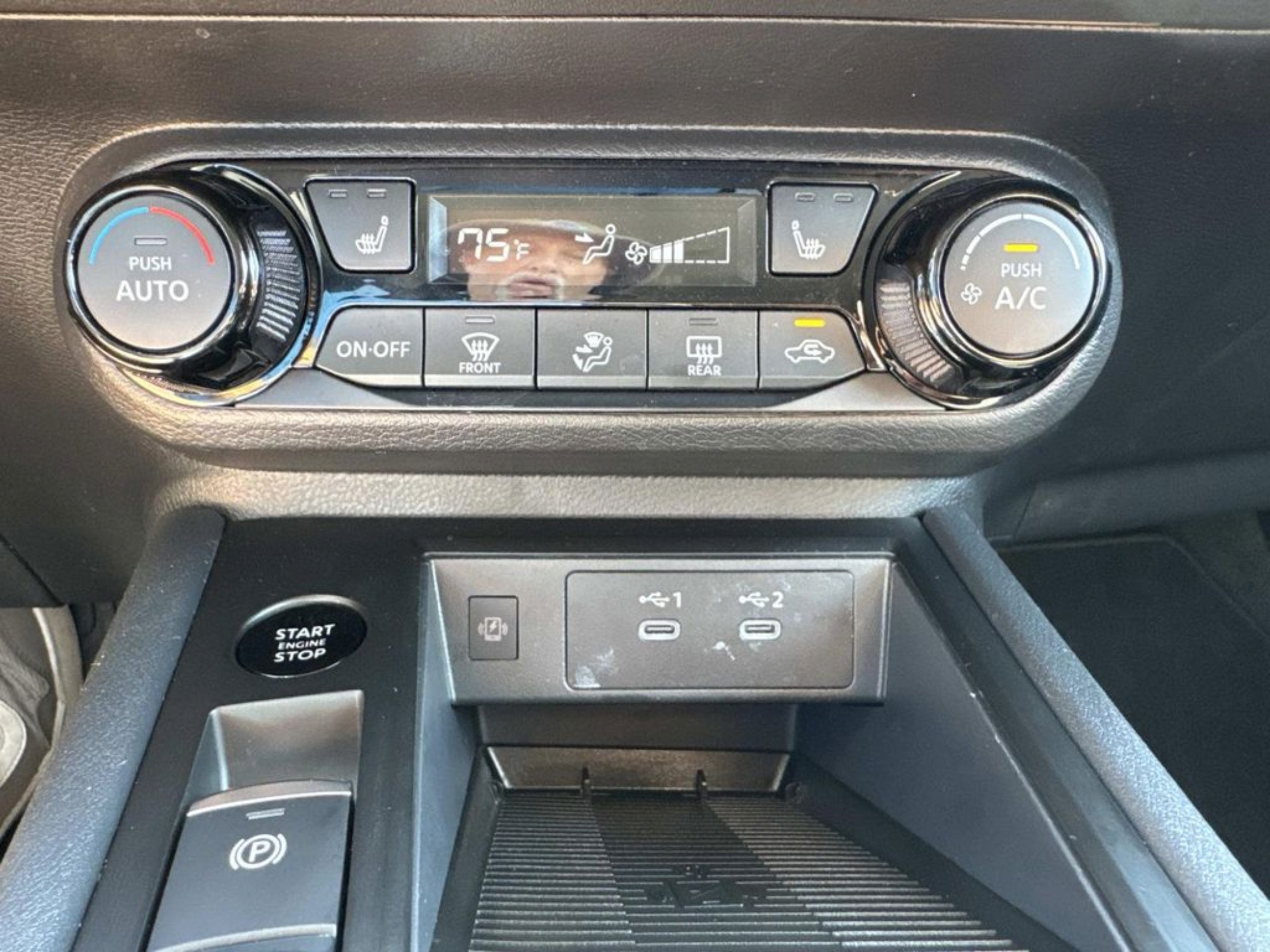 Used 2026 Nissan Kicks SV w/ Cold Weather Package AWD/4WD image 25