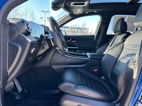 Used 2025 Mercedes-Benz GLC 300 4MATIC image 20