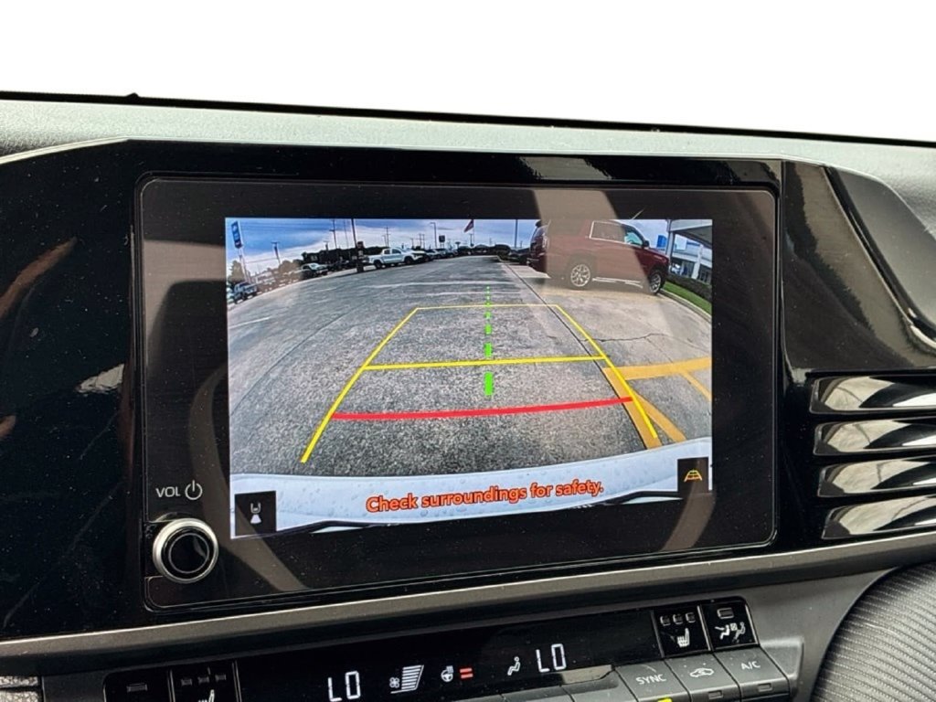 Used 2025 Toyota Camry SE w/ Convenience Package FWD image 27