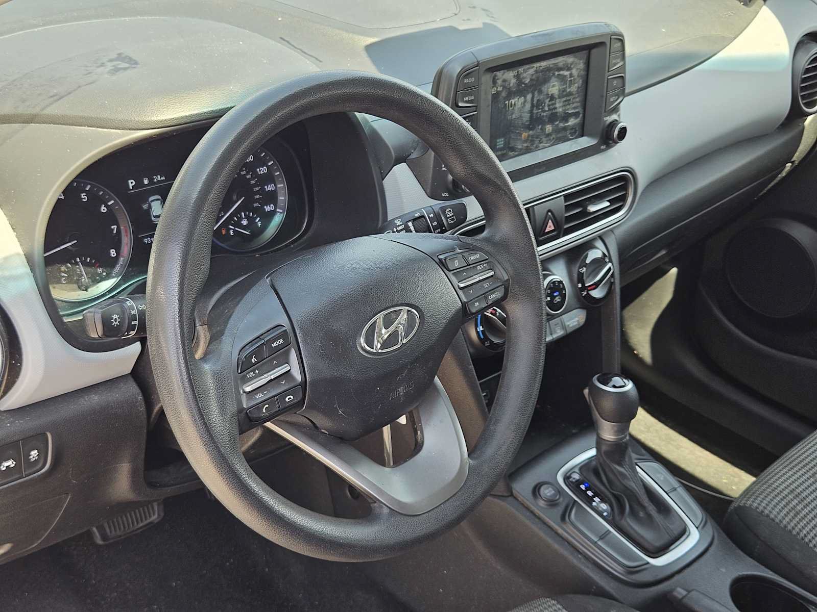 Used 2020 Hyundai Kona SE FWD image 2