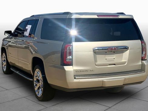 Used 2017 GMC Yukon XL Denali w/ Open Road Package AWD/4WD image 12