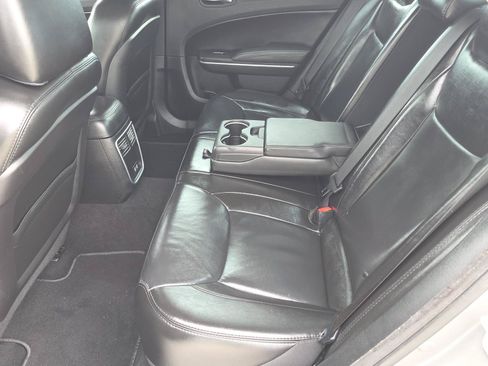 Used 2019 Chrysler 300 Touring L w/ Quick Order Package 22F RWD image 20