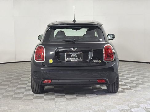 Used 2023 MINI Cooper SE image 4