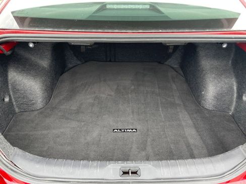 Used 2025 Nissan Altima 2.5 SV image 30