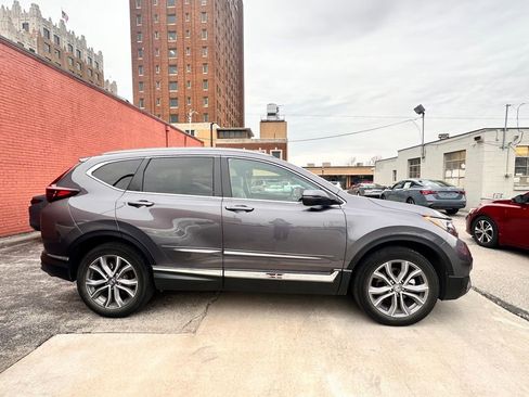 Used 2022 Honda CR-V Touring image 4