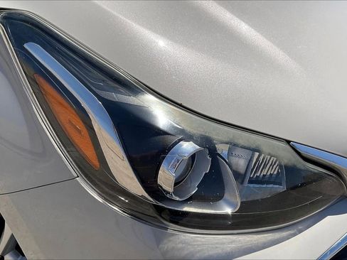 Used 2020 Chevrolet Spark LT image 29