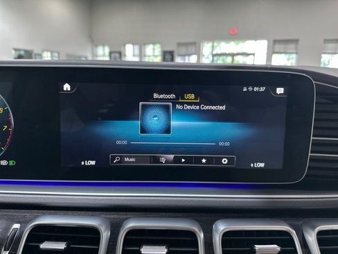 Used 2020 Mercedes-Benz GLS 450 4MATIC image 65