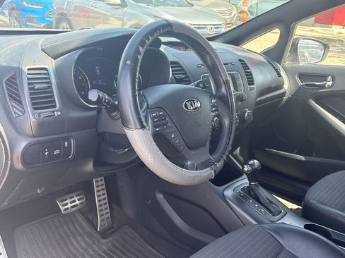 Used 2016 Kia Forte SX FWD image 2