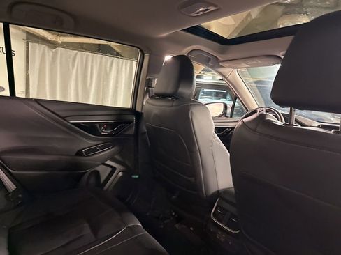 Used 2023 Subaru Outback Limited AWD/4WD image 9