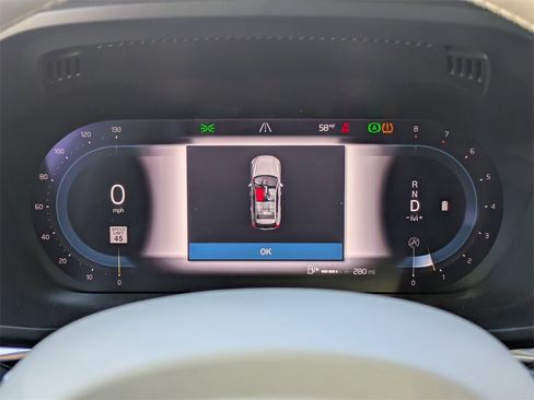 Used 2023 Volvo XC60 B5 Ultimate w/ Climate Package image 39