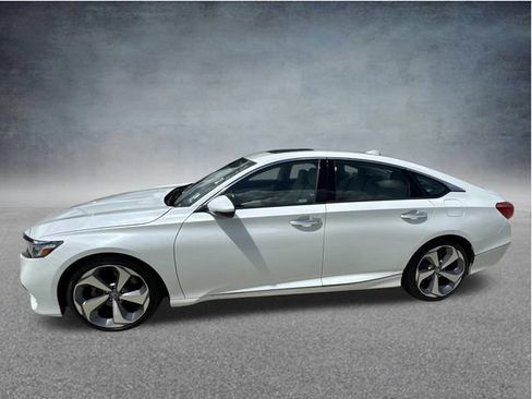 Used 2020 Honda Accord Touring image 5