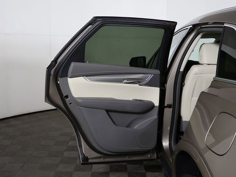 Used 2023 Cadillac XT5 Premium Luxury image 24