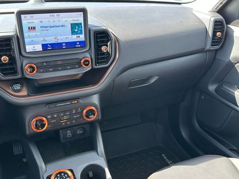 Used 2024 Ford Bronco Sport Outer Banks image 14