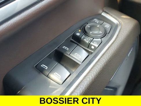 Used 2024 GMC Sierra 2500 Denali w/ Denali Reserve Package image 32