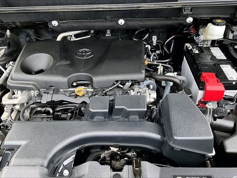Used 2024 Toyota RAV4 XLE image 10
