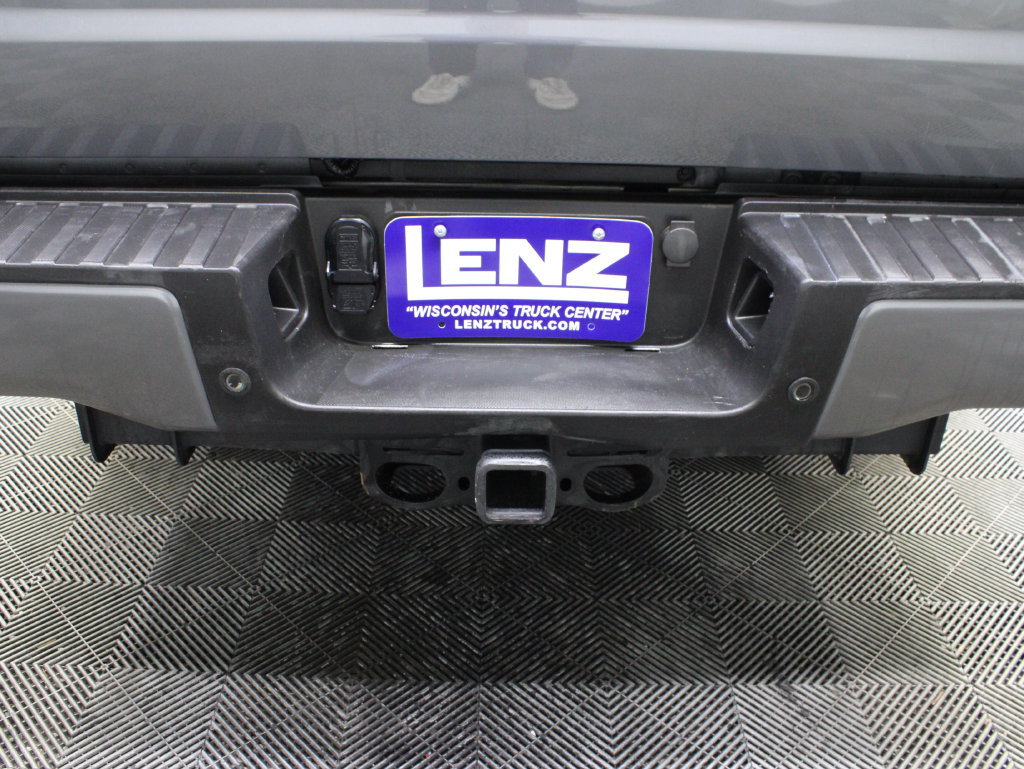 Used 2023 Ford F250 XLT w/ Black Appearance Package AWD/4WD image 52