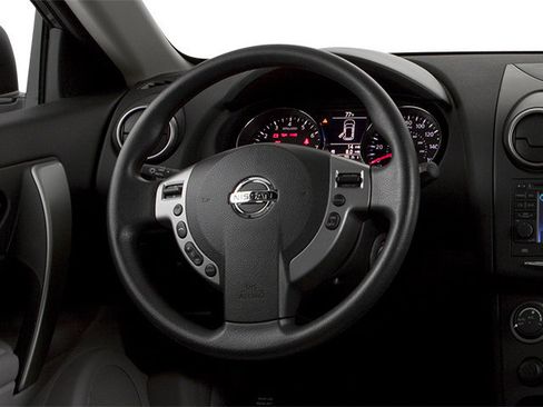Used 2014 Nissan Rogue S w/ Convenience Package AWD/4WD image 10