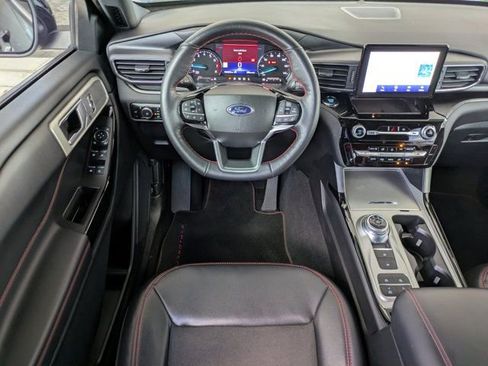Certified 2023 Ford Explorer ST-Line w/ Class IV Trailer Tow Package image 13