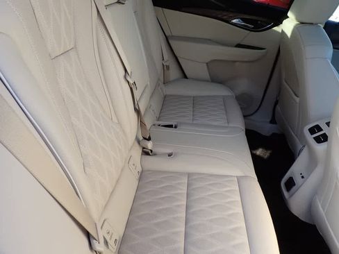 Certified 2022 Buick Envision Avenir w/ Technology Package II image 23