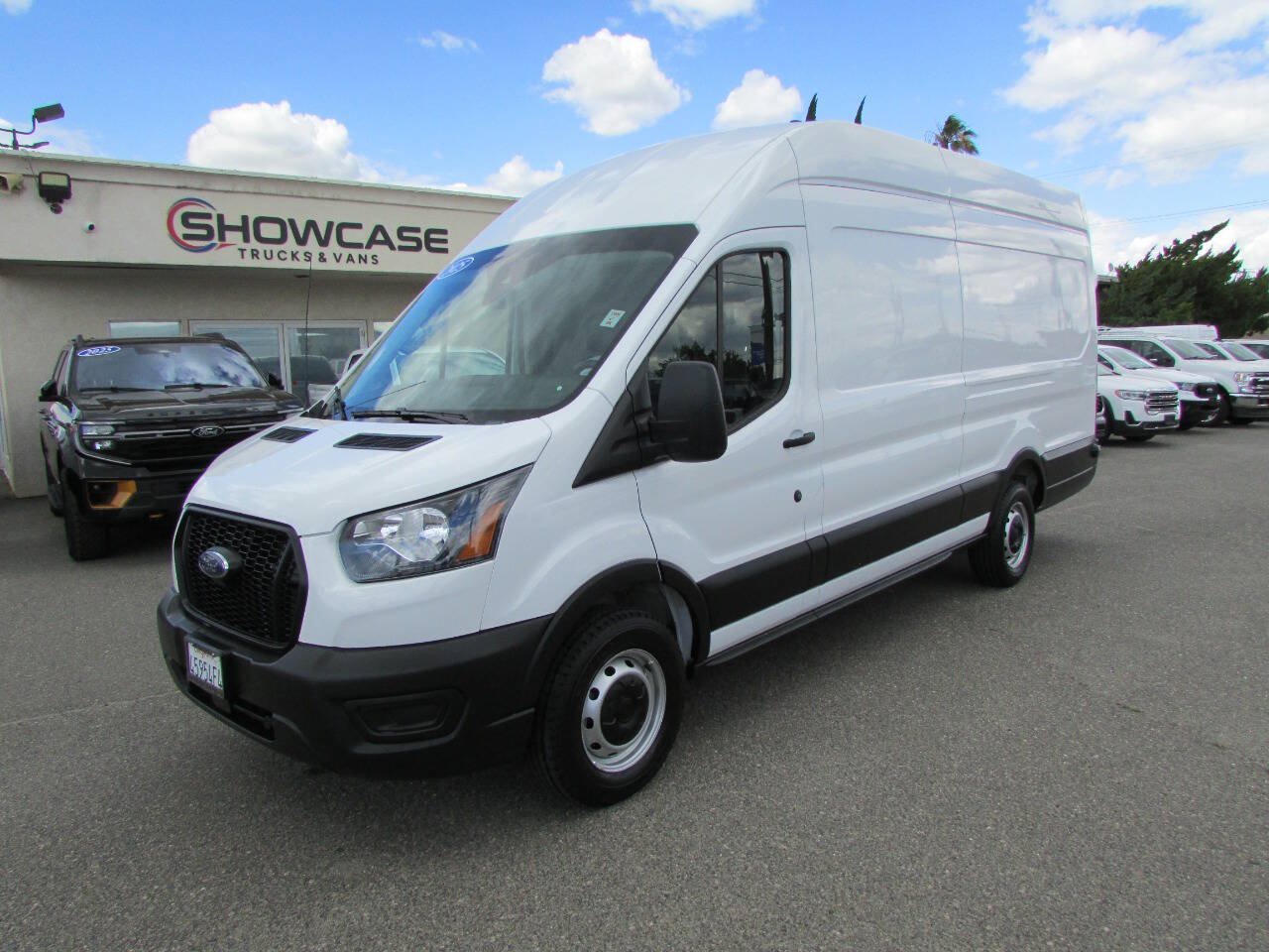 Used 2025 Ford Transit 250 148 High Roof Extended RWD image 4