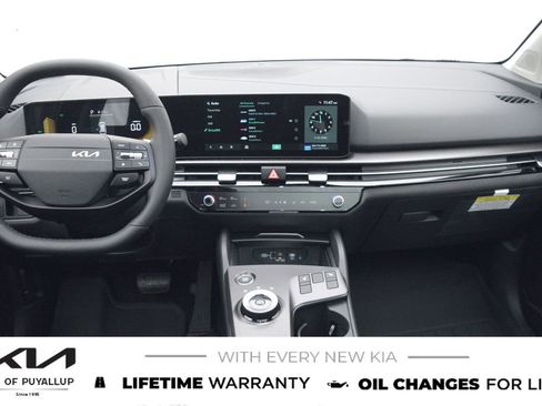 New 2026 Kia Sportage EX image 17