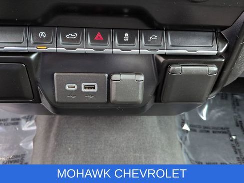 Used 2021 Chevrolet Silverado 1500 Custom AWD/4WD image 33