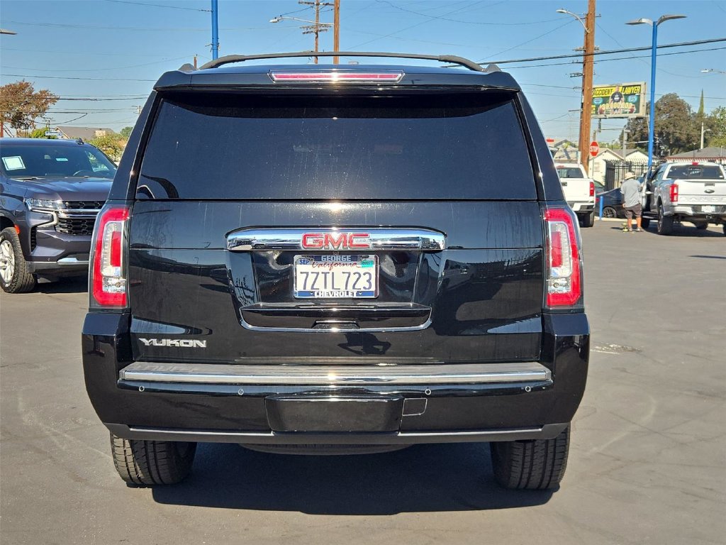 Certified 2017 GMC Yukon Denali w/ Open Road Package AWD/4WD image 32