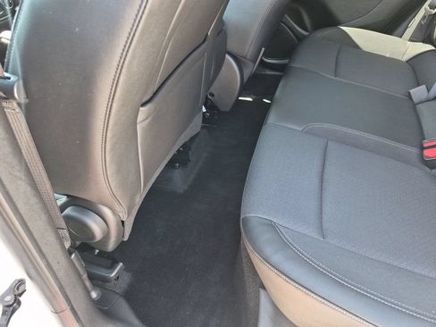 Used 2023 Buick Encore GX Preferred FWD image 36
