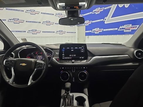 Used 2025 Chevrolet Blazer LT image 26