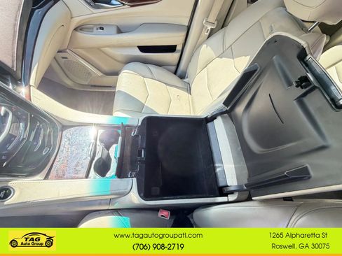 Used 2016 Cadillac Escalade ESV Premium RWD image 20