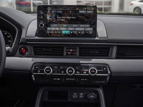 New 2025 Honda Pilot Touring image 36