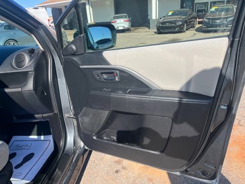 Used 2012 MAZDA MAZDA5 Touring image 25