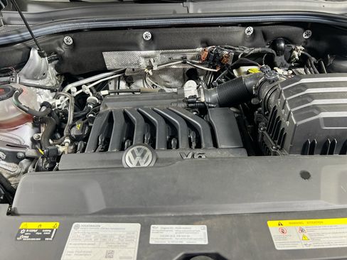 Used 2023 Volkswagen Atlas SEL R-Line image 32
