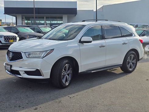 Used 2017 Acura MDX SH-AWD image 2