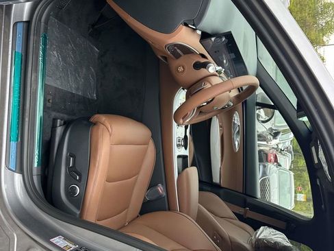 New 2026 Genesis GV70 2.5T Advanced AWD/4WD image 16