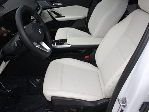 Used 2026 BMW X1 xDrive28i w/ Convenience Package AWD/4WD image 5
