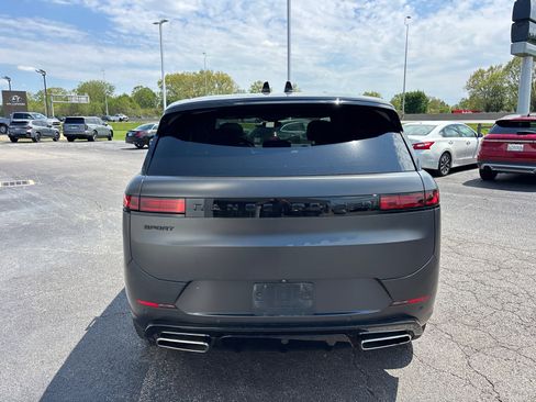 Used 2025 Land Rover Range Rover Sport Dynamic SE AWD/4WD image 6