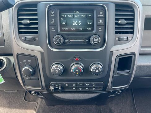 Used 2017 RAM 2500 Tradesman w/ Chrome Appearance Group AWD/4WD image 16