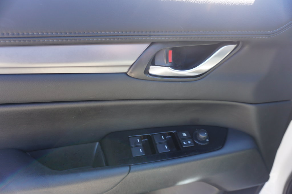 Used 2020 MAZDA CX-5 Touring AWD/4WD image 4