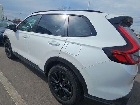 Used 2026 Honda CR-V Sport Touring image 4
