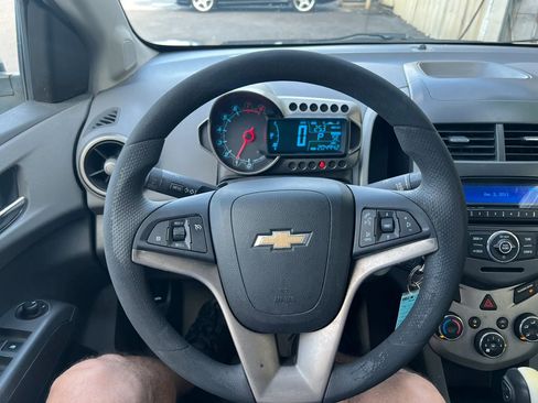 Used 2012 Chevrolet Sonic LT FWD image 7