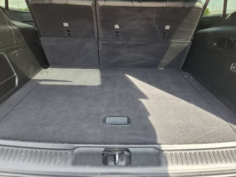 Used 2024 Jeep Wagoneer L Series II w/ Flexible Seating Group AWD/4WD image 33