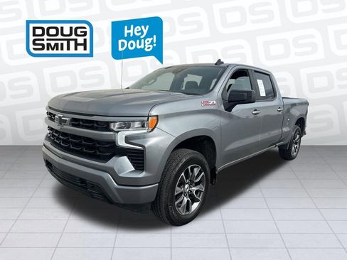 Used 2023 Chevrolet Silverado 1500 RST w/ Z71 Off-Road Package AWD/4WD image 3