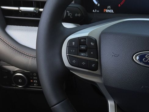 New 2026 Ford Explorer Active image 13