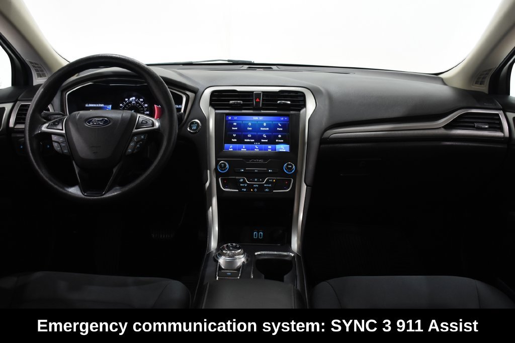 Used 2020 Ford Fusion SE FWD image 10