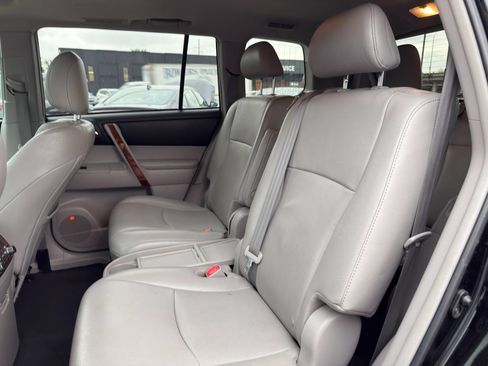 Used 2012 Toyota Highlander Limited FWD image 23