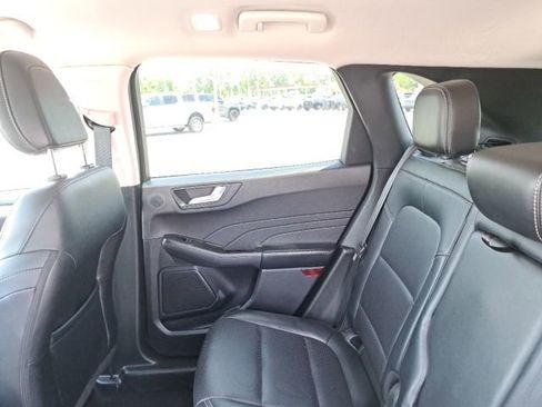 Used 2021 Ford Escape SEL w/ Technology Package AWD/4WD image 16