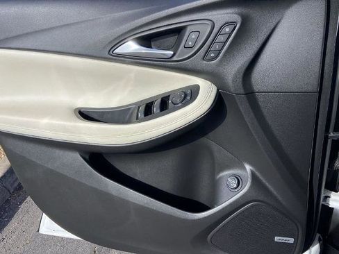 Used 2020 Buick Encore GX Essence w/ Experience Buick Package image 19